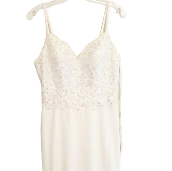 Dancing Queen bridal silhouette gown NWT - Picture 4 of 12